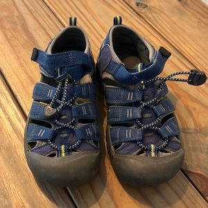 Boys Keen Newport H2